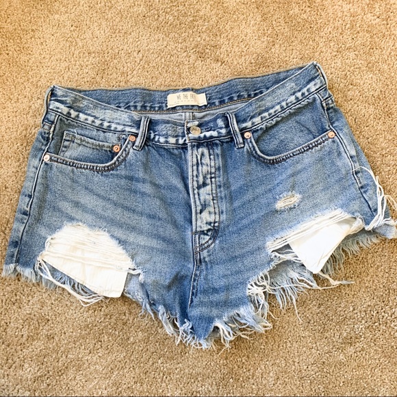 Like New Free People Frayed Denim Shorts - Picture 1 of 6